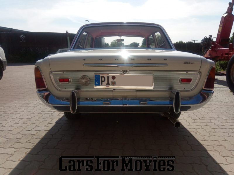 CarsForMovies | Ford-Werke GmbH Taunus P5  20m TS 1964 Deutschland Weiß Rot Zivilfahrzeug Limousine Schleswig-Holstein 7550 Schiebedach